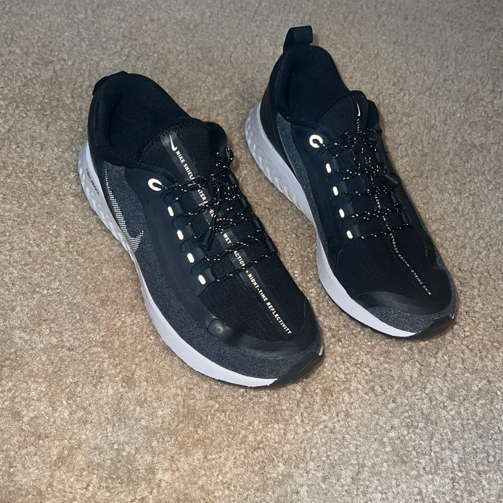 Girls Nike react sneakers